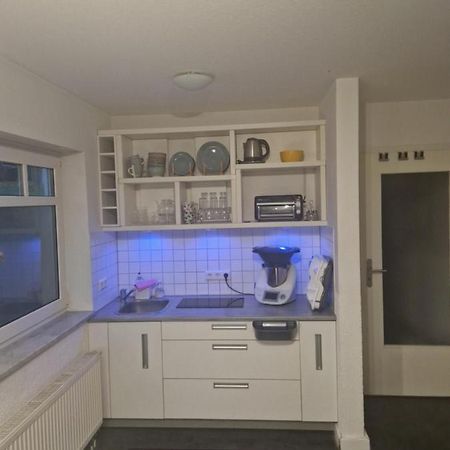 Souterrain-Wohnung Mit Kostenlosem Stellplatz Leipzig Luaran gambar